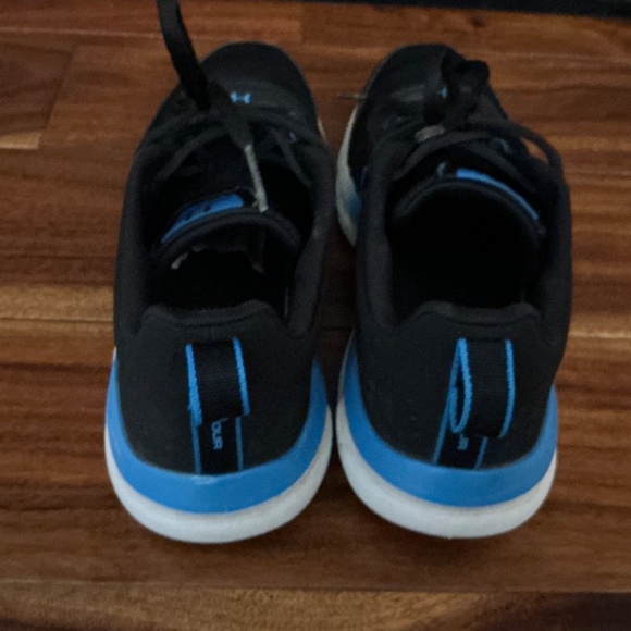 Under Armour Kids' Grade School Assert 8 Sneakers - Picture 4 of 5